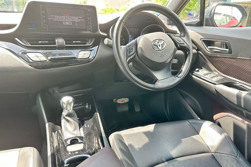 2019 Toyota C-HR 1.8L Terpakai